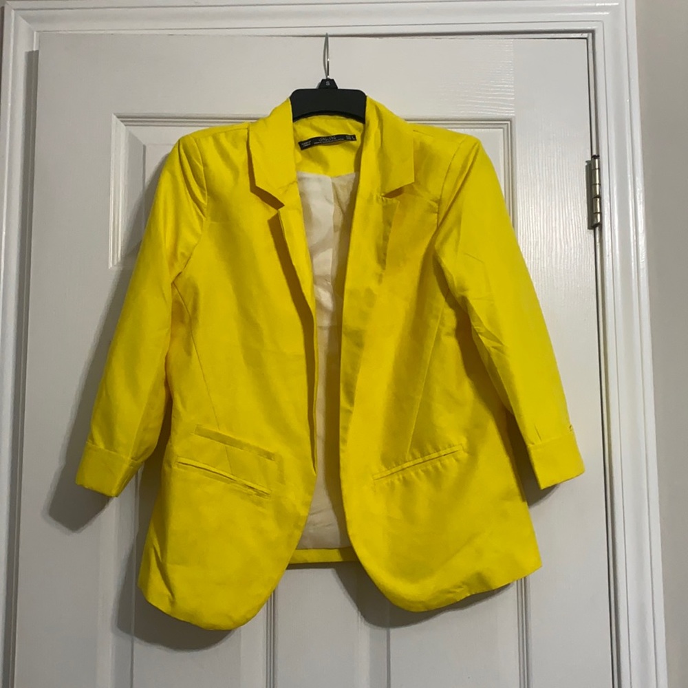 Ladies blazer.